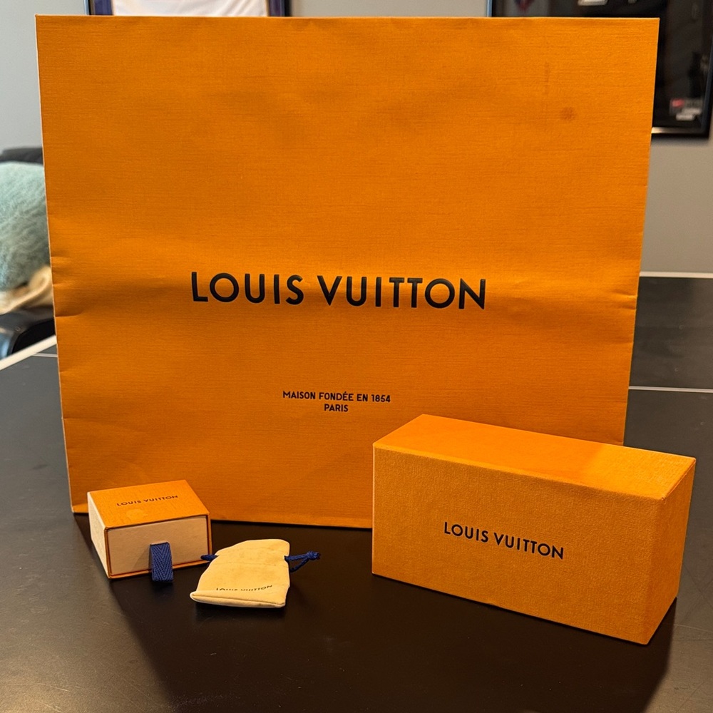 Empty Louis Vuitton sunglass box/jewelry box and bag